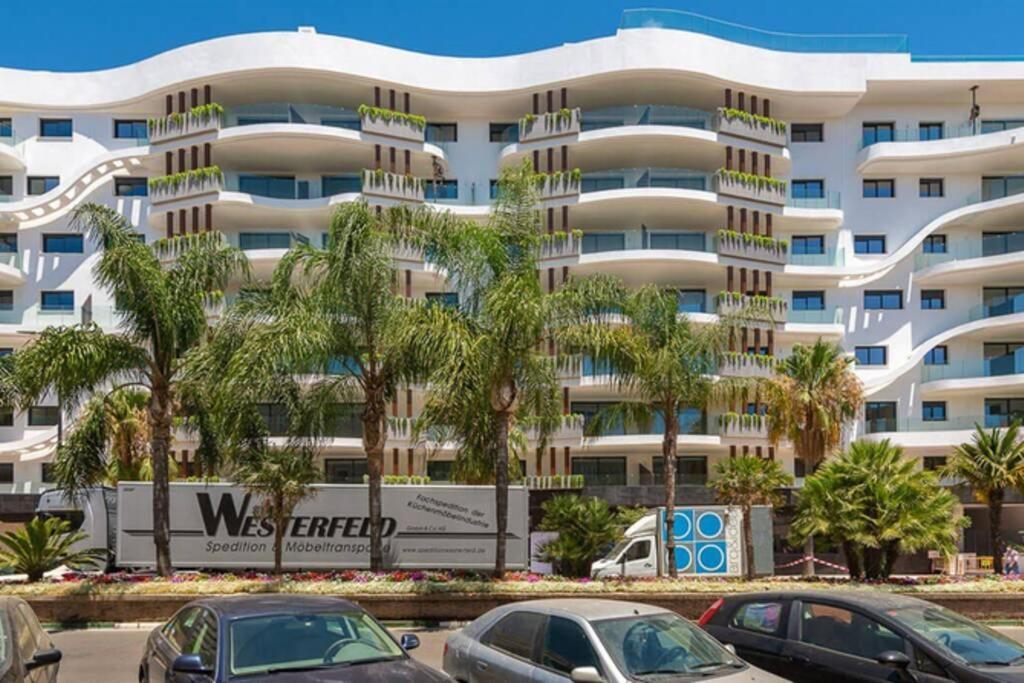 Keywise Family Luxury Infinity Beach & Golf Estepona Exterior photo